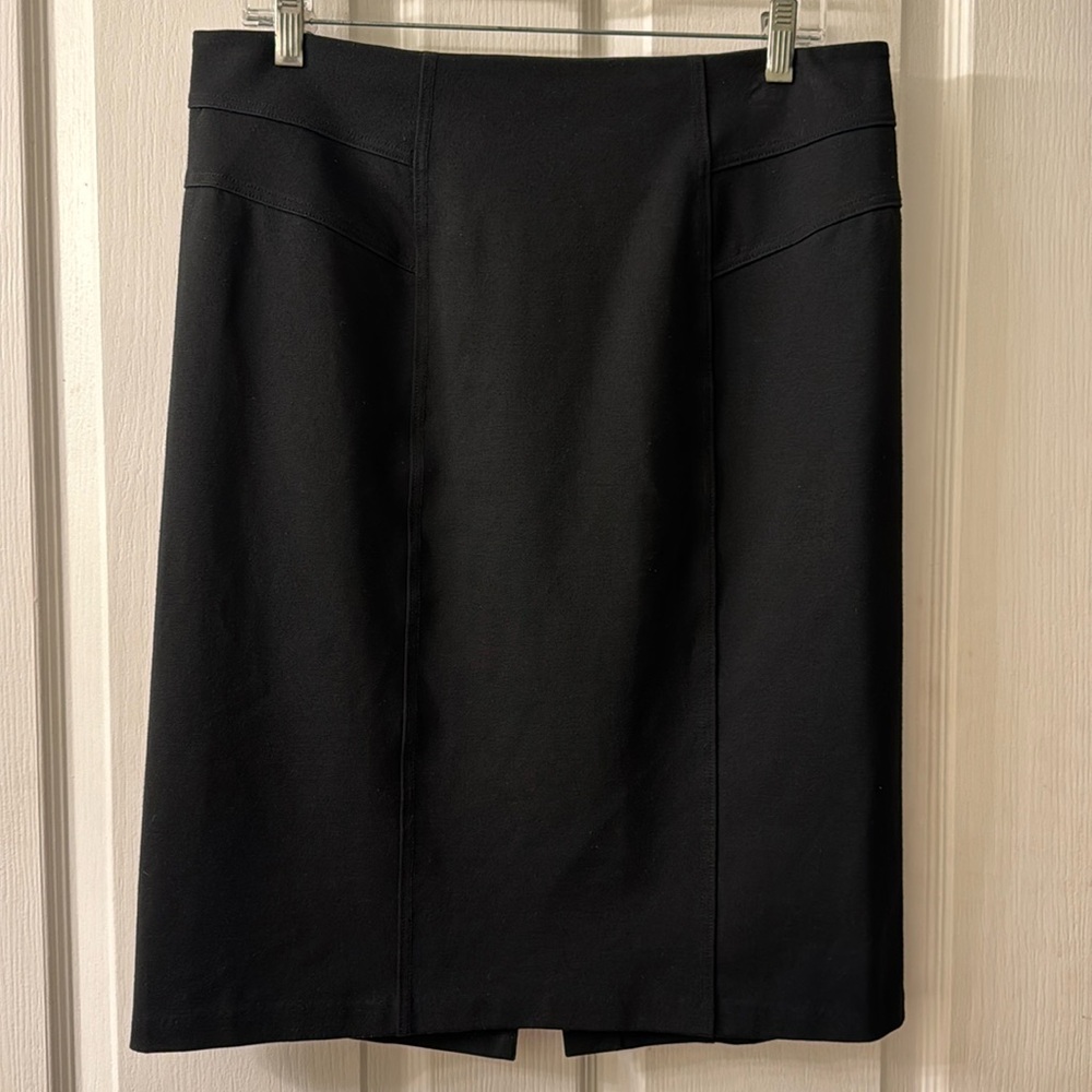 Black New York & Company pointe knit knee length pencil skirt size 10